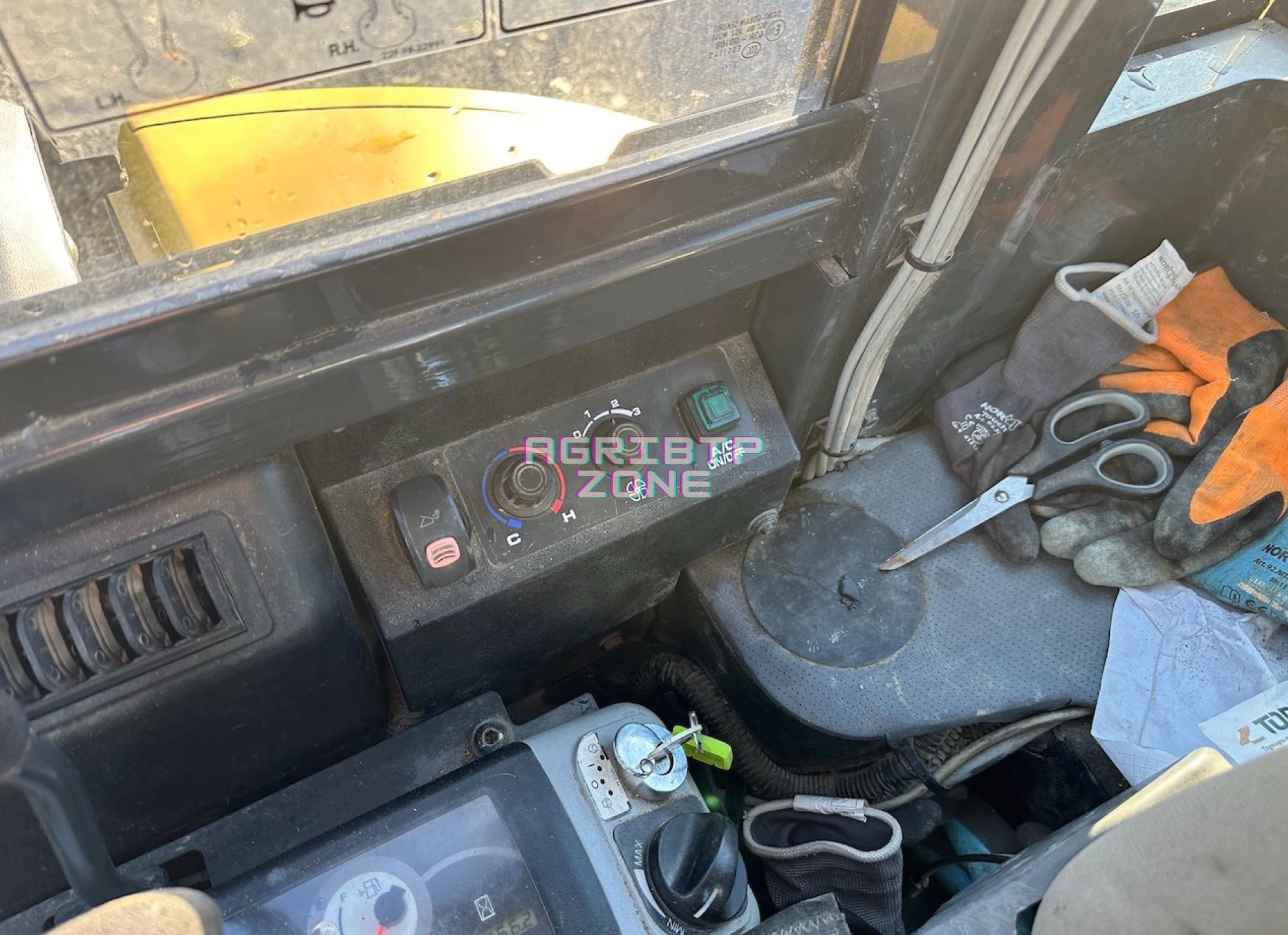 Komatsu PC30MR (2014) 3970 H▫️3t3 – Image 24